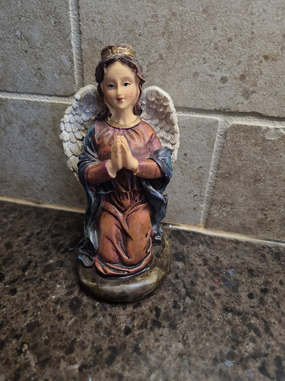 Praying Charming‎ Angel Figurine Resin